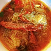 酸菜牛肉粉丝汤的做法图解7