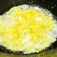 黄花菜炒鸡蛋的做法图解5
