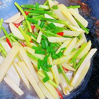 #豪吉藤椒油真香来袭#低卡减脂餐!藤椒味蒜苔炒土豆的做法图解14