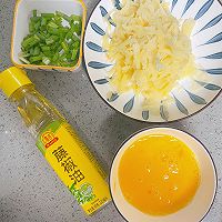 #豪吉藤椒油真香来袭#快手低脂早餐!土豆丝鸡蛋饼的做法图解3