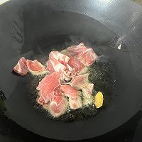 鹿茸菇炒肉的做法图解4