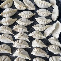 美味早餐！一口爆汁的香菇胡萝卜猪肉馅饺子的做法图解12