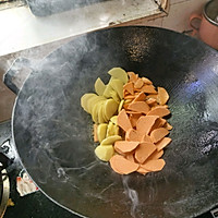 土豆炒红薯的做法图解2