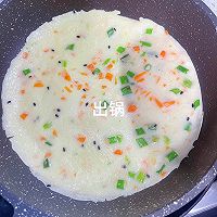 #豪吉藤椒油真香来袭#营养早餐!藤椒味鸡蛋饼的做法图解15