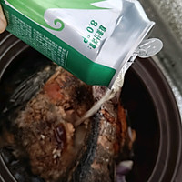 砂锅啤酒炖鱼的做法图解4