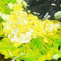 黄花菜炒鸡蛋的做法图解7