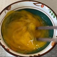 娃娃菜香菇鸡蛋面的做法图解2