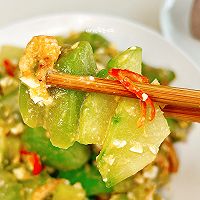 咸蛋炒双瓜,又香又素且很下饭的鸭蛋新吃法!的做法图解1
