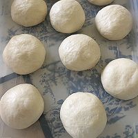 芝士香肠面包的做法图解2