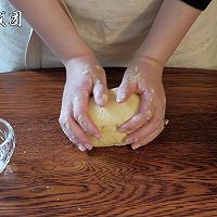 地中海橄榄培根咸香双骄派的做法图解2