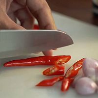 泰国椰汁鸡汤的做法图解2