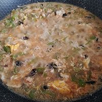 蒜香肉蛋丝瓜面的做法图解6