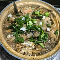 腐竹焗三文鱼头煲的做法图解8