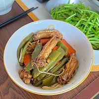 鸡翅豆角焖面的做法图解7