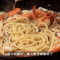 松露海鲜意面的做法图解5