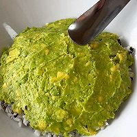 三文鱼牛油果拌饭的做法图解7