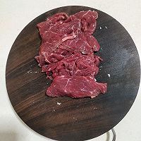 砂锅焗牛肉的做法图解1