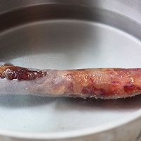 泰式香肠沙拉的做法图解2
