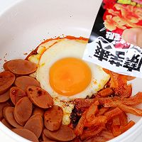 魔芋爽煎蛋泡面，一口就沦陷！的做法图解2