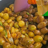 下饭神器百吃不够的酱土豆#下饭菜的做法图解6