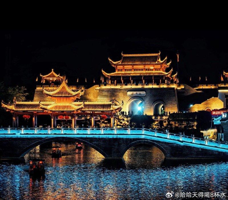 太平古城也是网友点名的冷清古城。(取材自微博)