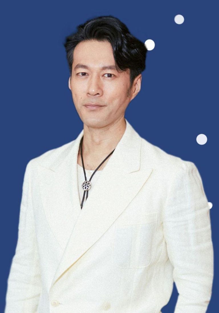 谭凯最近在家乡青岛开了一间手工现包饺子店。(取材自微博)
