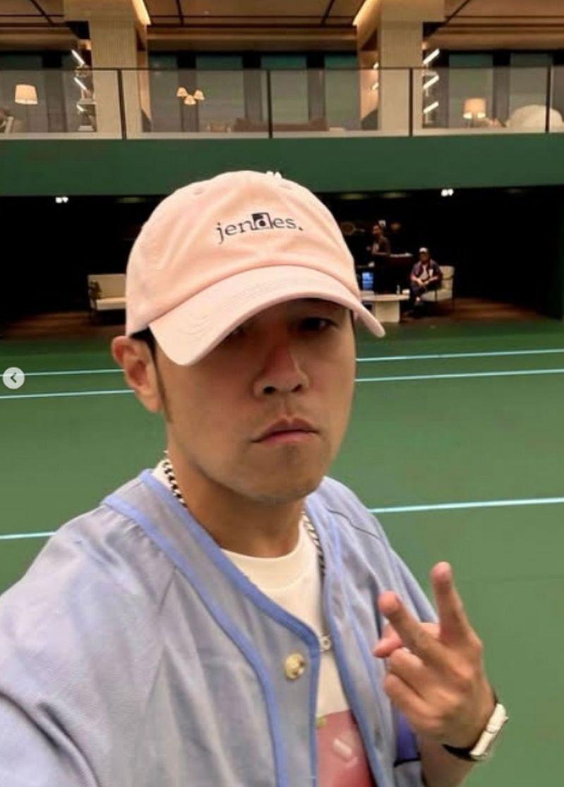 周杰伦目前人在英国伦敦。 (取材自Instagram)