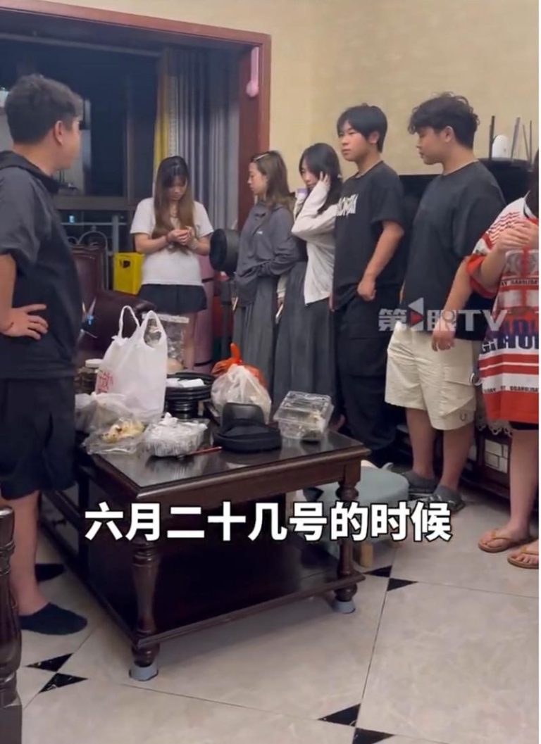 舅舅每年都会迎来16个外甥，齐聚他家过暑假。(视频截屏)