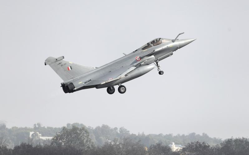 一架法国制造的飙风(Rafale)战机。美联社