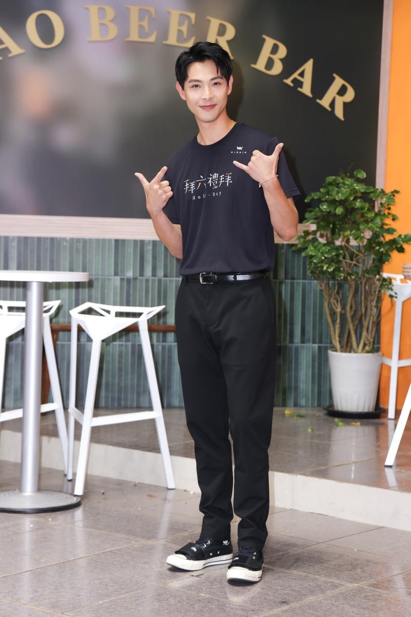 连晨翔与刘品言声明结婚后,首度露面分享喜悦。(记者林士杰/摄影)