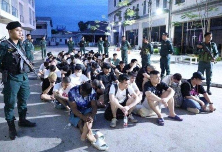 柬埔寨官方称，近日已逮捕超1000名涉案人员。（取材自观察者网/高棉时报图）