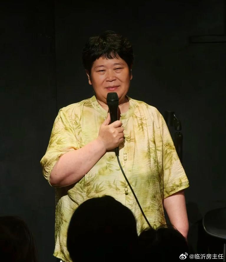 中国脱口秀「话题女王」杨笠曾经创造「普信男」的流行语，即「条件普通却充满自信的男人」的缩写，引发热议。。（视频截屏）