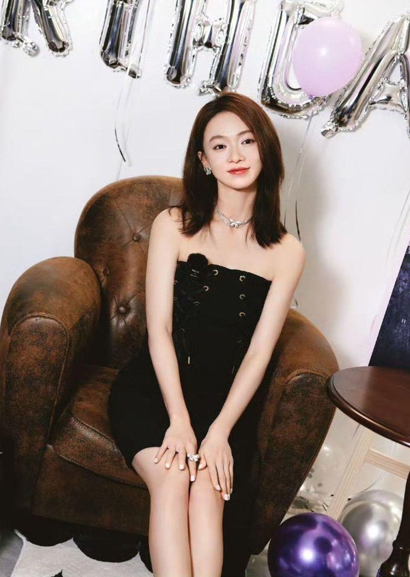 于正爆料,吴谨言(图)曾被一名大咖女星抢走电影角色。(取材自微博)