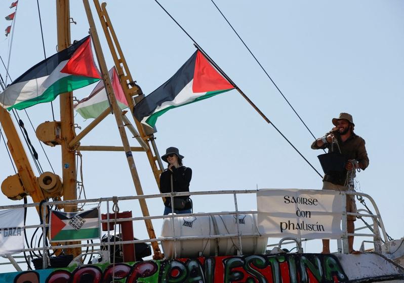自由船队联盟(Freedom Flotilla Coalition)派往加萨走廊的援助船正接近该地区,预计明晨抵达,以对抗以色列的封锁行动。(路透)