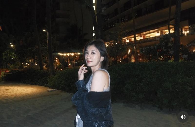 贾静雯到夏威夷度假。(取材自Instagram)