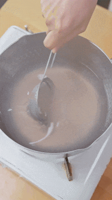 【宝宝辅食】牛奶冻西米露的做法图解2