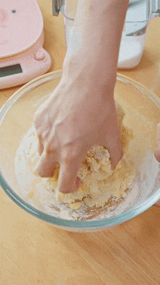 【宝宝辅食】牛奶棒的做法图解2