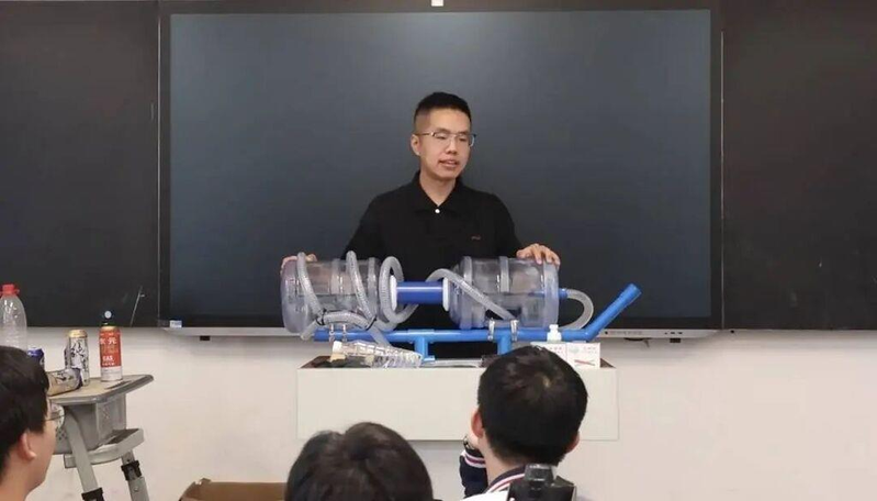 夏振东自制的「等离子炮」。(取材自封面新闻／受访者供图)