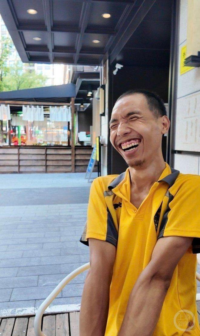 朱传洋的愿望是成为一名专送外卖员。(取材自上游新闻)