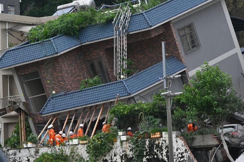 广州市白云区大源街大源村黄庄片区6日滑坡现场。（新华社）