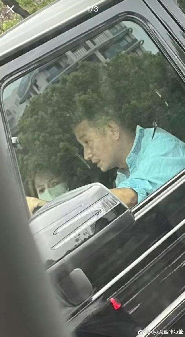 文章（左）与马伊琍离婚收场。（取材自微博）