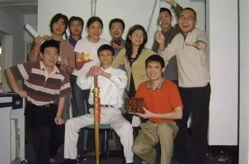 蔡景现在2023年退出了合伙人名单，如今已离职。(取材自红星新闻 )