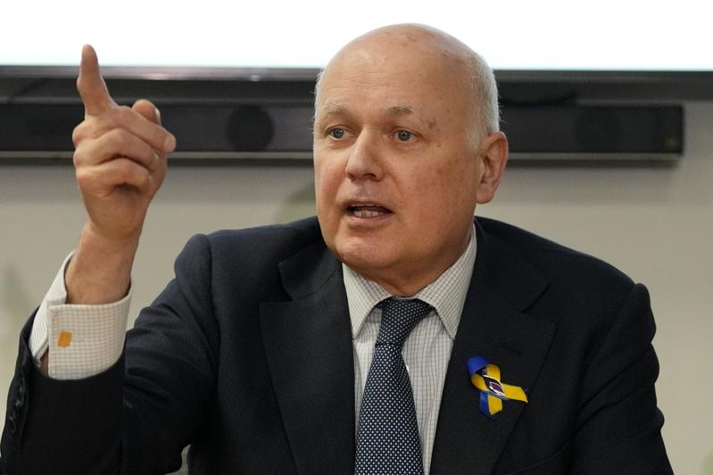 英国前保守党党魁、现任国会议员邓肯.史密斯(见图)长年在国际社会为台湾发声,他认为上周双普会透露出的消息,恐置台湾于险境。 美联社