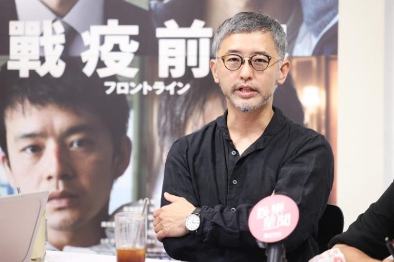 关根光才分享拍摄「战疫前线」的趣事。（记者林士杰／摄影）