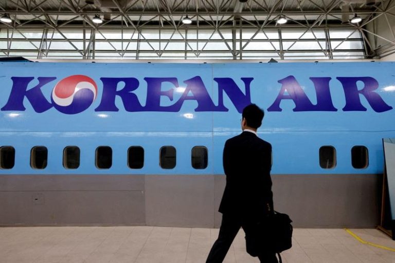 大韩航空宣布将采购逾百架波音飞机。  (路透)