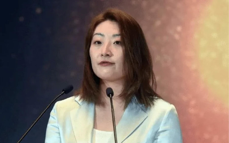 宗馥莉强调，「我不会因为风波改变方向」。（取材自环球时报）