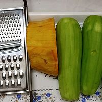 虾仁粉丝素菜馅儿饺子的做法图解3