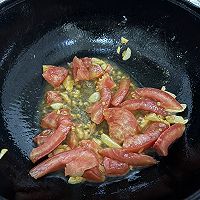 西红柿鸡蛋疙瘩汤的做法图解2
