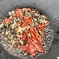 辣椒炒螺蛳肉的做法图解5