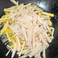 下饭菜—酸萝卜剁辣椒炒魔芋的做法图解6